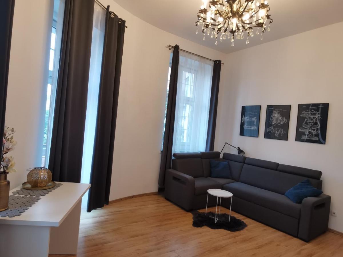 Apartament Na Rynku W Gnieznie Гниежно Екстериор снимка